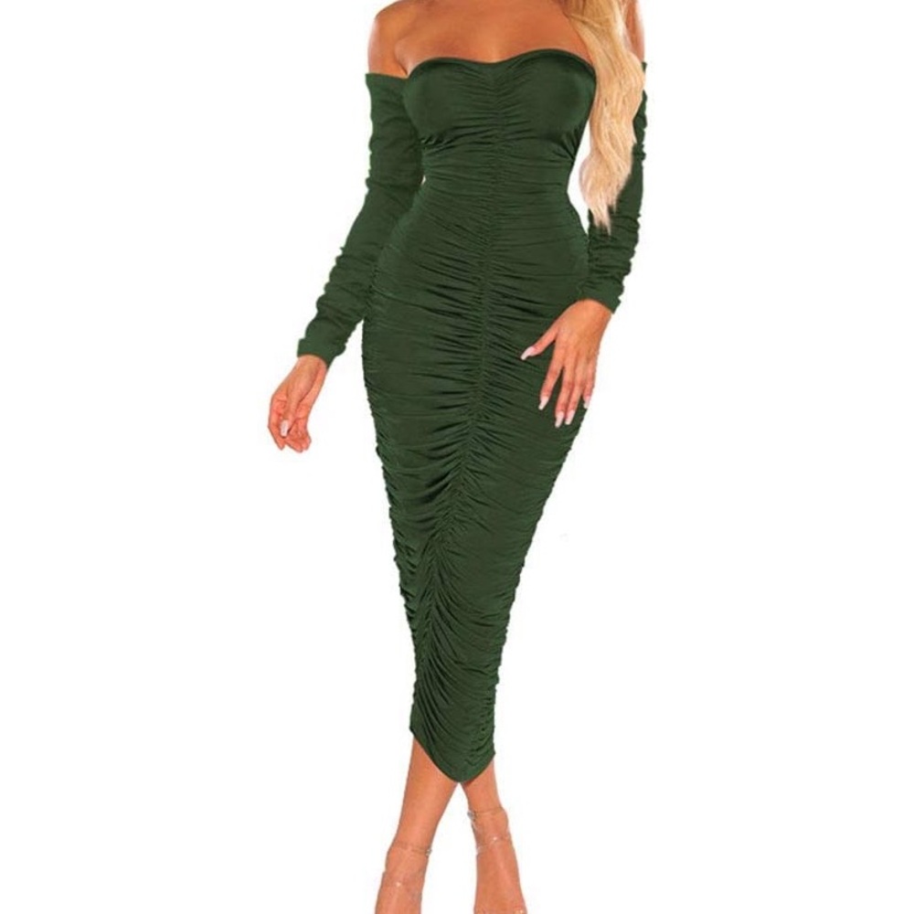 off the shoulder longsleeve Ruched bodycon dress💚